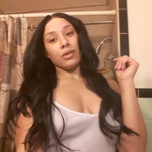 Meet your Posher, Laurisa